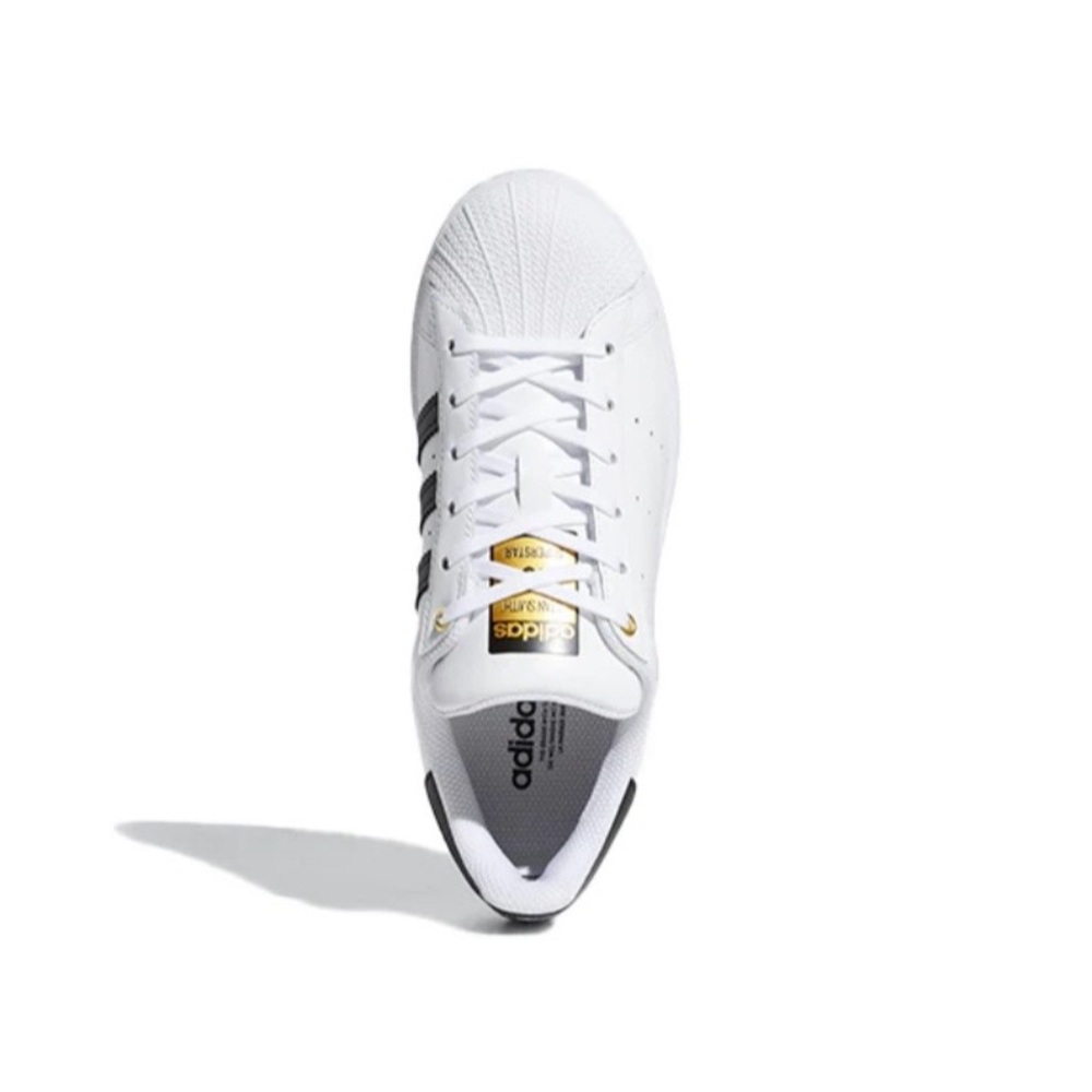 Bnwt Adidas Original Superstar Stan Smith J ( white / black )